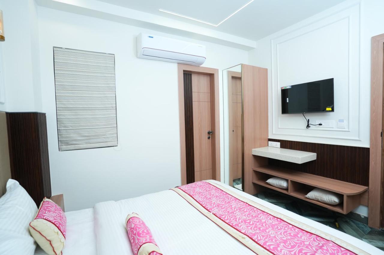 Anaya Retreat Hotel Varanasi Bagian luar foto