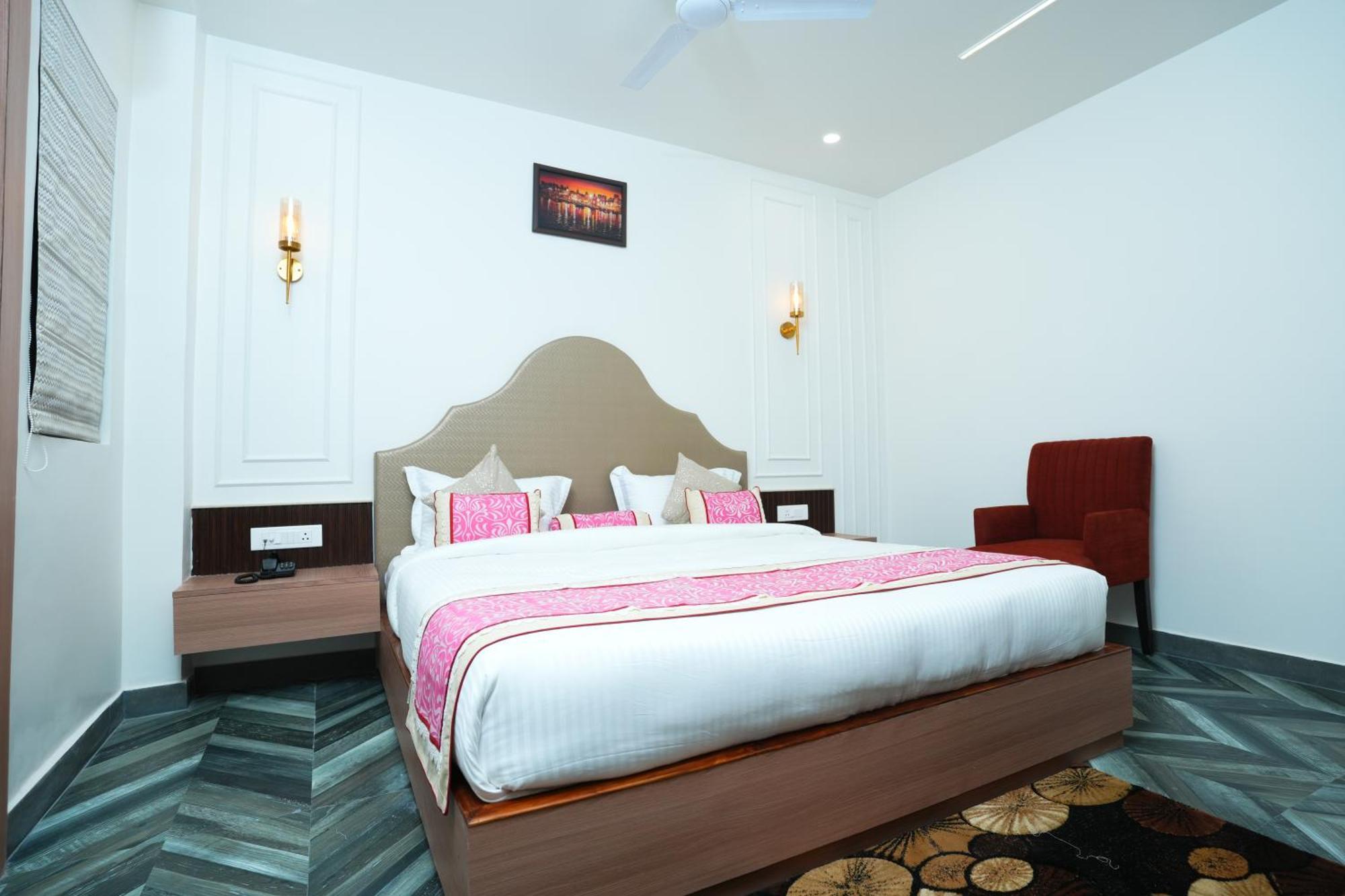 Anaya Retreat Hotel Varanasi Bagian luar foto