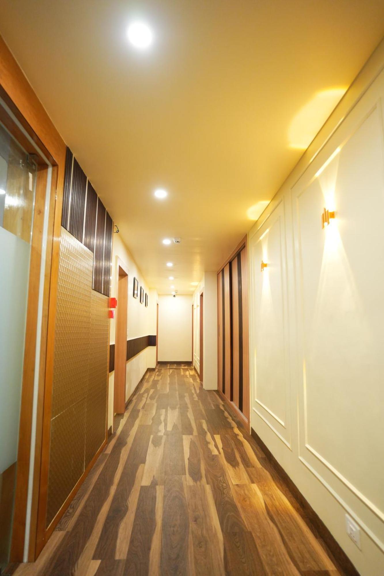 Anaya Retreat Hotel Varanasi Bagian luar foto